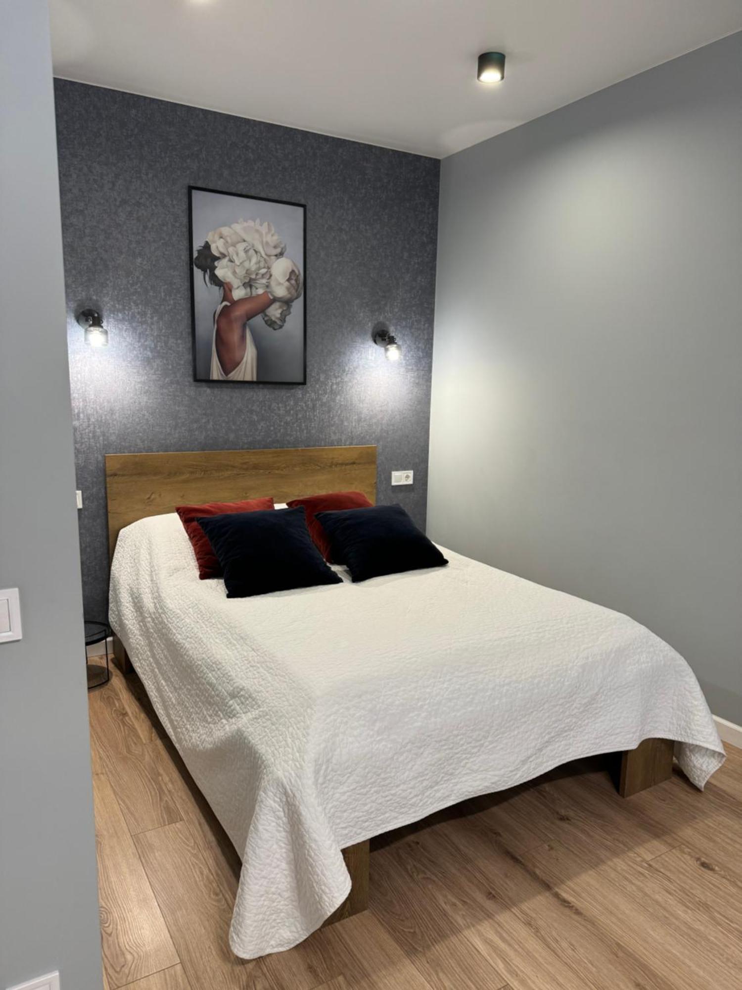 Apartment стильна чудова в місті