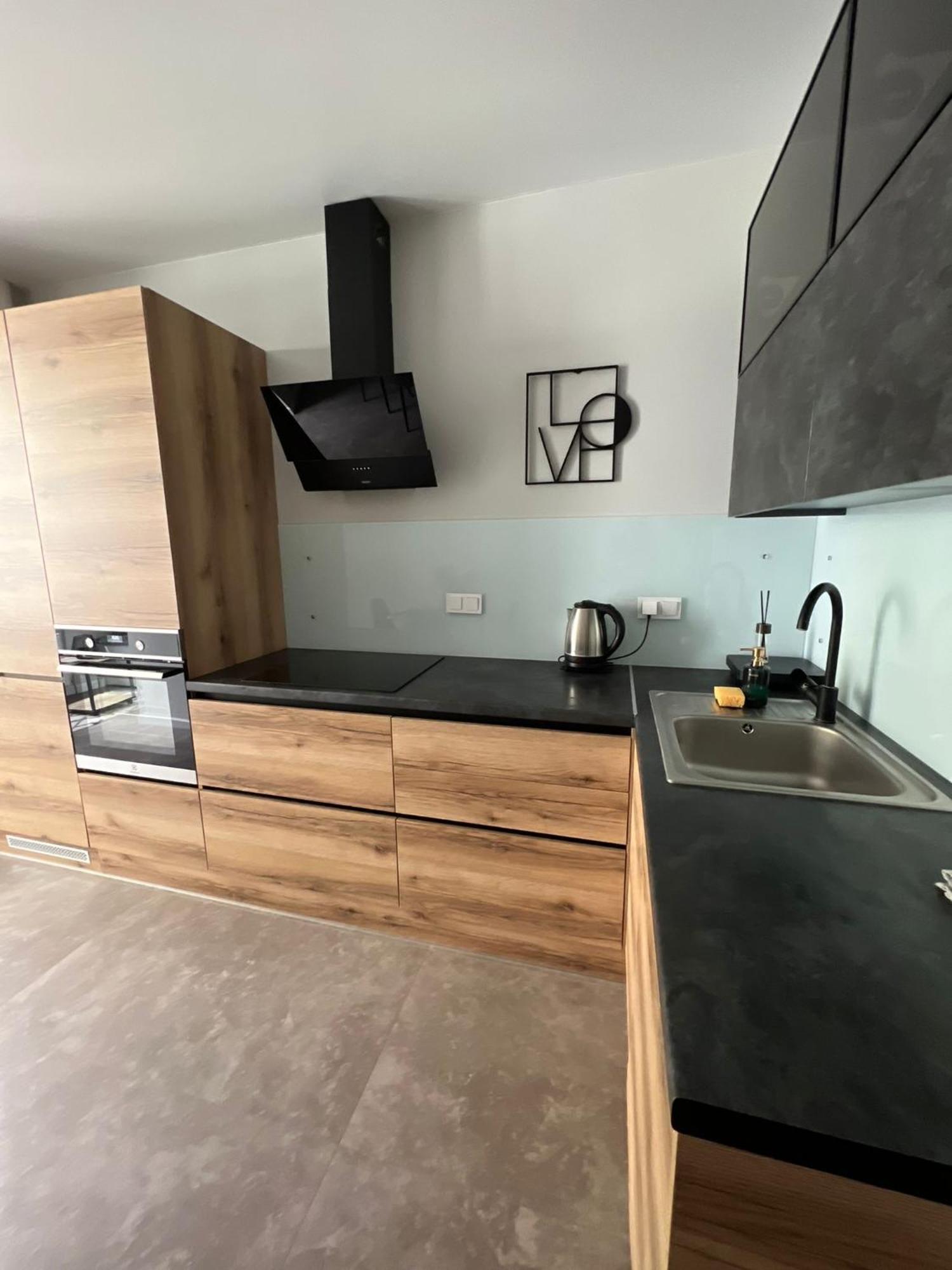 Apartment стильна чудова в місті *