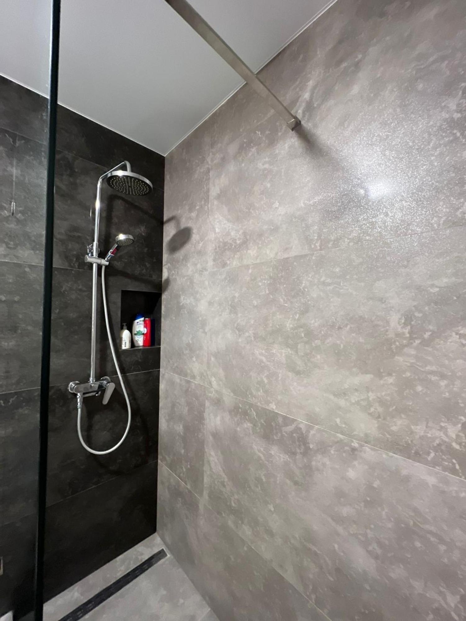 Apartment стильна чудова в місті Ternopil