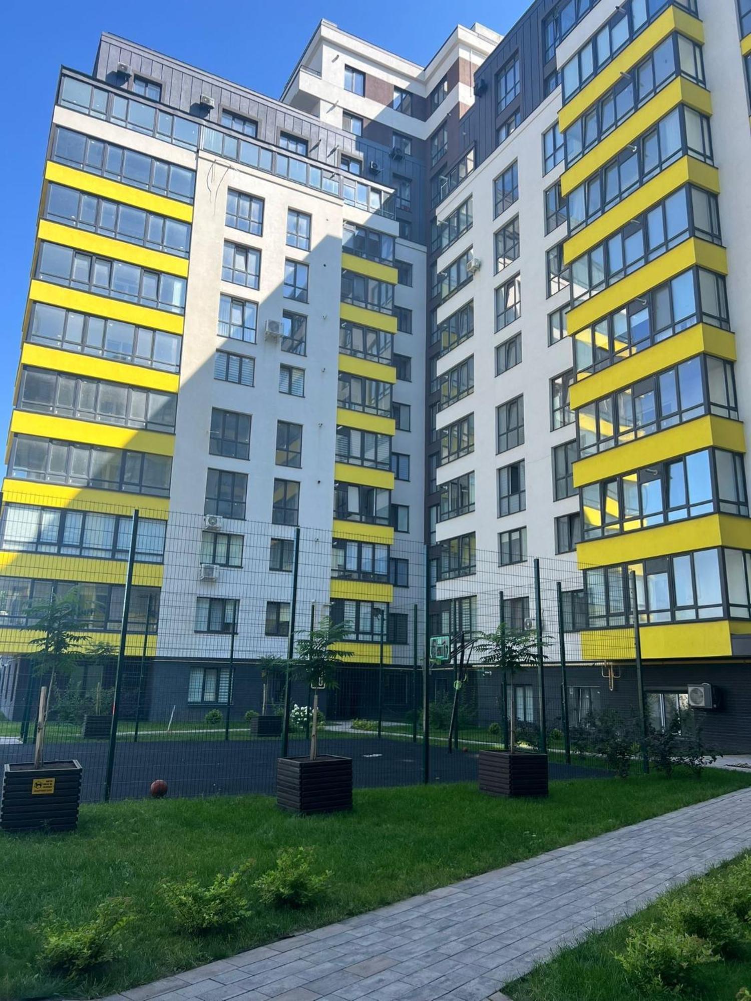 Apartment стильна чудова в місті Ternopil